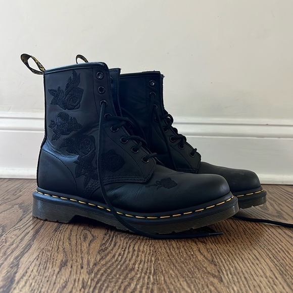 Dr. Martens Shoes - Dr. Martens lace up black combat boots black floral embroidery size 8US/EU39